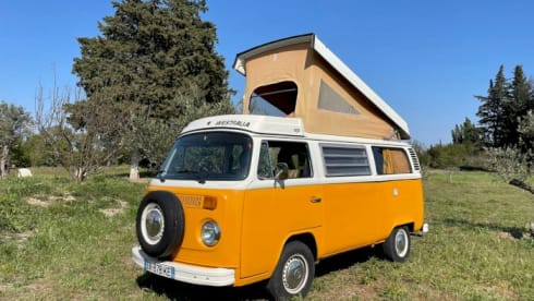 Jaune Attend – Combibus T2