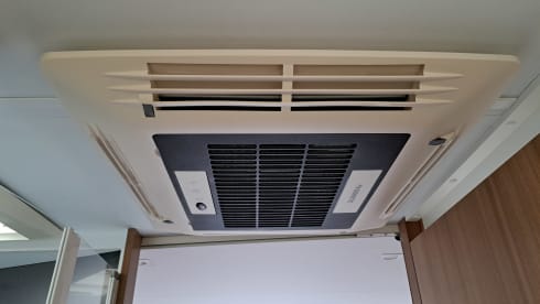 Adria Matrix 670 DC – 4p Adria Mobil semi-integrated from 2019