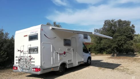 Wohnmobil 6 Plätze 6 Betten (4 Erwachsene 2 Kinder)