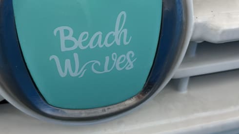 Beachwaves – Beachwaves, where the road meets the sea! 