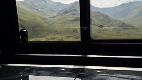 Green machine – Insurance included automatic gearbox Vw from Edinburgh airport 