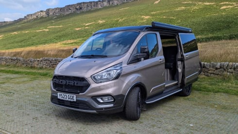 Bruce – Premium Automatic 4 Berth 2023 Ford Transit Campervan *Insurance Included*