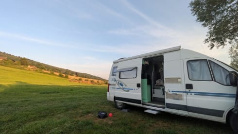 Fox – 3p Adria Mobil bus from 2003