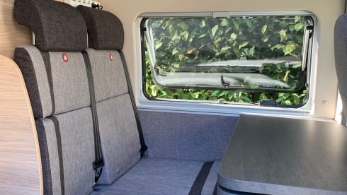 Comfortable Knaus Boxstar Street 600 (2+1 bed)
