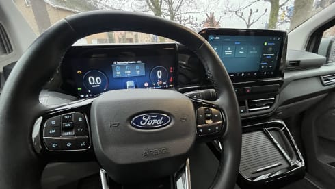 Vannie – Ford Nugget L2 BJ2025