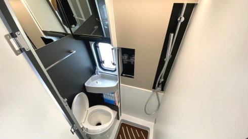 McLouis VAN Menfys 3 Prestige