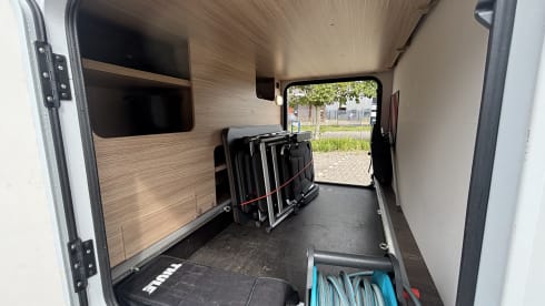 T67s2 – SunLight T67s 4-person (with roof air conditioning!)