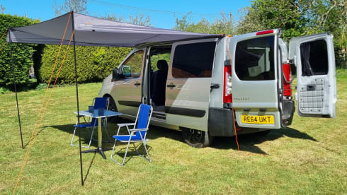 Rosie – 2 berth Peugeot campervan - waiting to share adventures with you