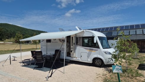 Brand new 4p Bavaria integrated from 2024