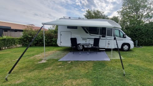 Fran01 – Adria Coral Axess 600 SL