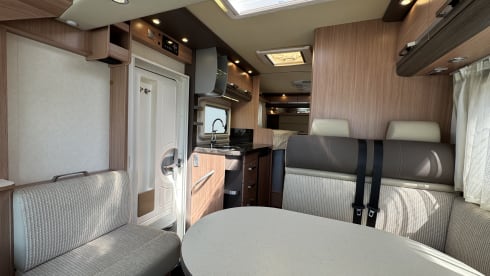 Knaus semi-integrated motorhome for 4 people