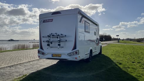 Luxury 2-4p Challenger semi-integrated from 2020