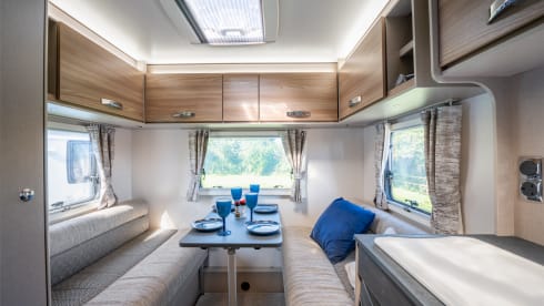 Swift Edge 486 ULT – 2-6 berth Swift EDGE 486 ULT