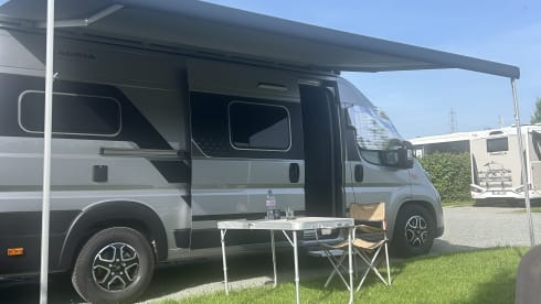 The Mighty Moose – 2p Adria Mobil bus uit 2026