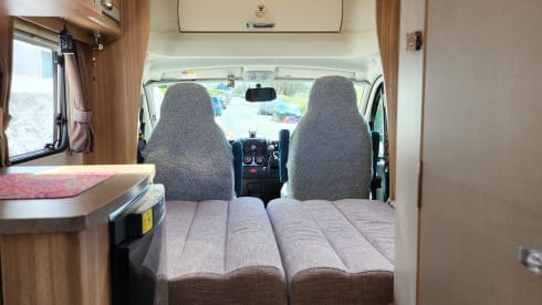 Flossieflo – 2 berth 2014 fully equipped Fiat Bessacarr 