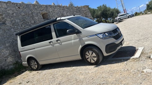 Apollo – 4p Volkswagen campervan from 2022
