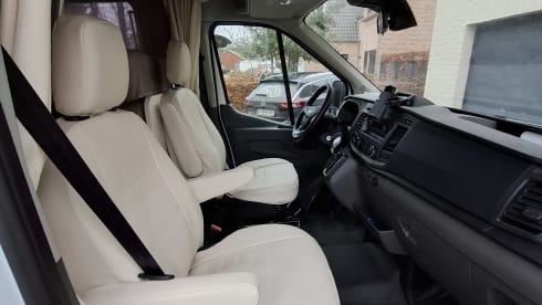 6p Ford alcove uit 2022