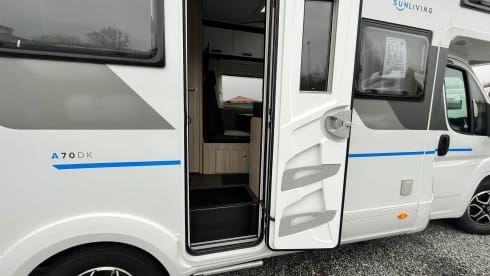 A70DK – Wohnmobil SunLiving A70 DK Alkoven #Familienurlaub