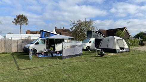 Stan – VW T5.1 - 4 berth campervan 2014