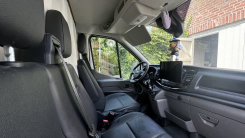 Big Lio – 2024 Ford Transit Converted