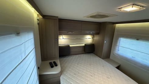 5 person Luxury camper with barbecue included 