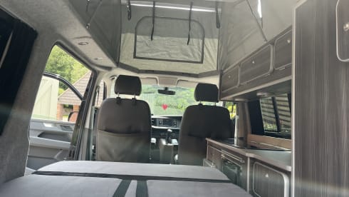 * Automatic* 4 berth VW camper with all mod cons