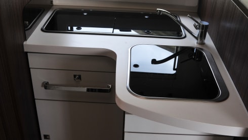 Cocoon – 5p Benimar semi-integrated from 2019