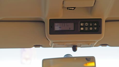 The last real Bulli – 4 person Volkswagen T4 California with lifting roof