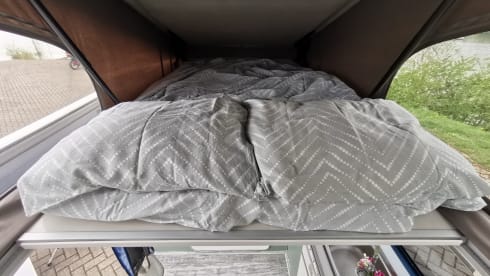 Volkswagen T4, extra long Camper With Lifting Roof 