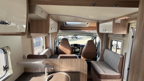 Vrijheid 2 – Luxury Bürstner T726 Length beds + Lifting bed 2021