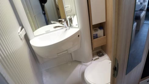 Sunlight – Reisemobil Sunligt mit 6 Schlafplätzen