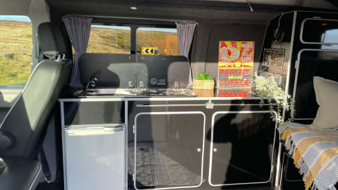 Jeff – Jeff- 4 Berth Volkswagen Campervan - New Professional Conversion