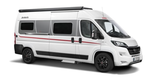 ADVENTURE – Dethleffs Globetrail 640 | 3 person bus camper