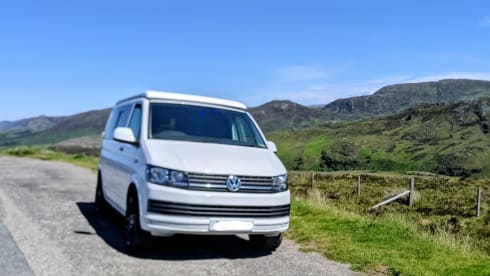 Holly  – Campervan Volkswagen a 4 posti letto 