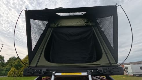 Poppy – 4 berth Volkswagen campervan from 2011