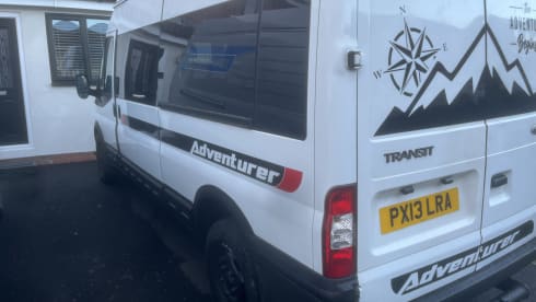 Jean ford van dam  – 3 berth Ford Transit campervan 