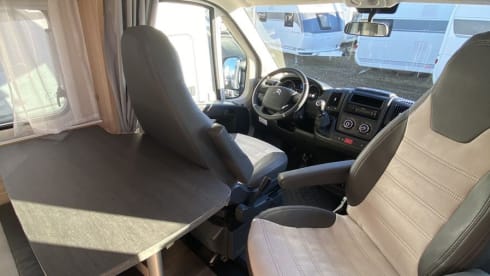 CAPRON Sunlight V 60 (2022)