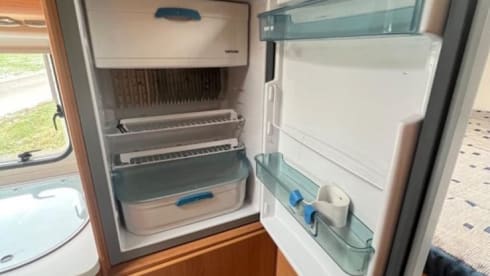 Roadrunner – Beautiful and very well maintained motorhome with lots of space