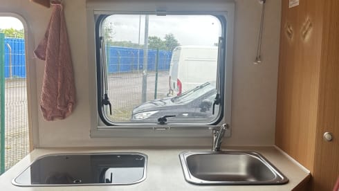6 berth Ford Rollerteam