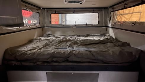 Real-Lite – Toyota Hilux (2025) with camper unit