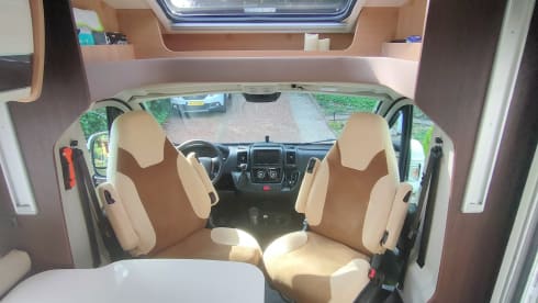 'Freedom' – Compact Forster (160 HP) and 9-speed fully automatic