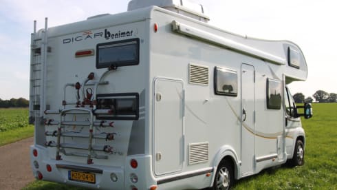 7p Hymer alcove from 2012