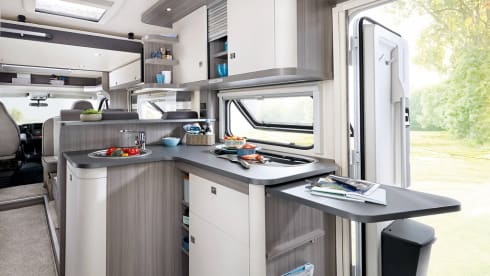 Irene – Beautiful 4 berth perfect family motorhome