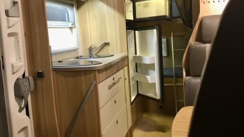 Super Flash – 6 berth Chausson Flash 03 2013
