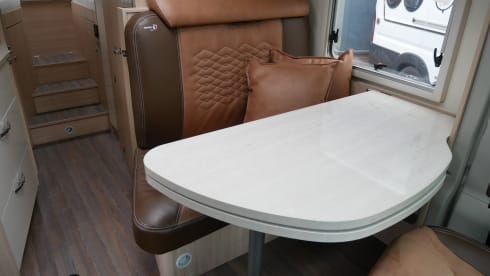 2-seater Bürstner semi-integrated from 2018