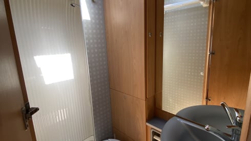 Camper Harderwijk – 4p Bürstner semi-integrated from 2004
