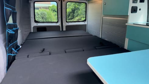 Mercedes-Benz Vito campervan with beautiful installation.