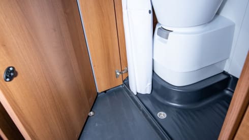 The Black Pearl – Campervan "VANTourer 630L"
