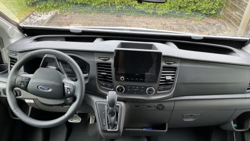 4p Challenger semi-integrated model 2023-limited edition