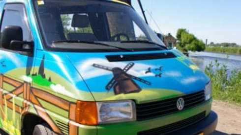 Holland – 2p Volkswagen campervan from 1998
